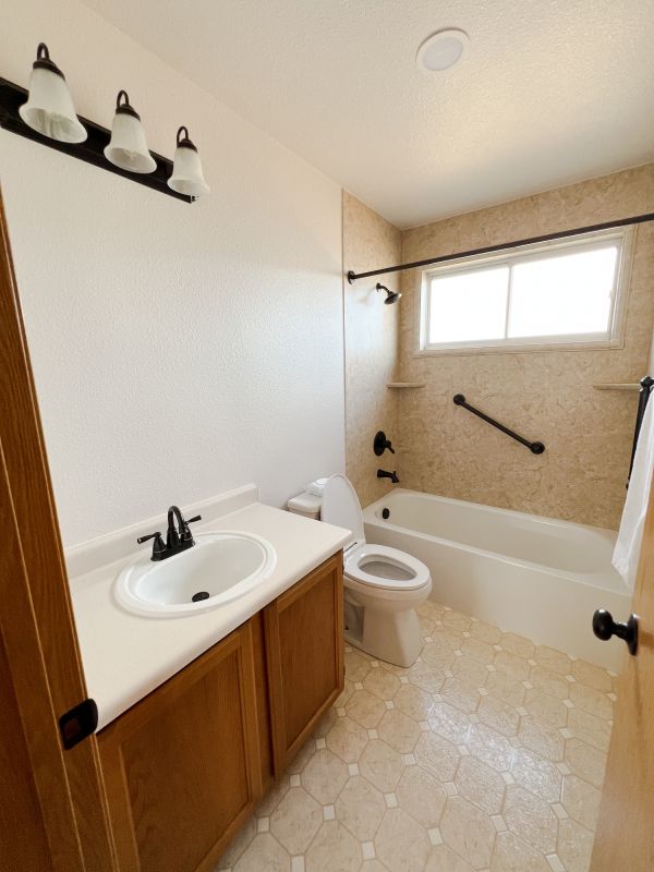 Top Bathroom Remodeling Companies in Lenoir City, TN